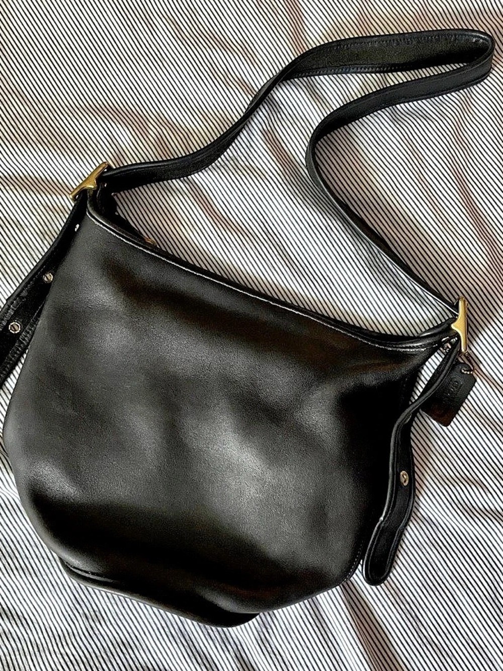 Vintage Coach Helens Legacy Bag 9953 Black Leather Shoulder Bag